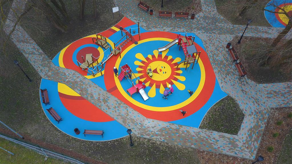Fixman rotaļu laukums Erevānas parkā, Rīgā